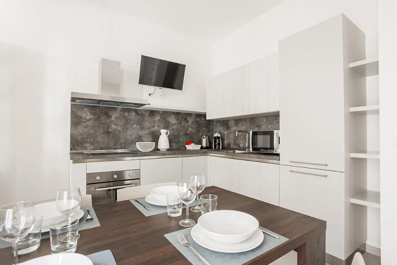 Apartment Washington Homes Milan Italy